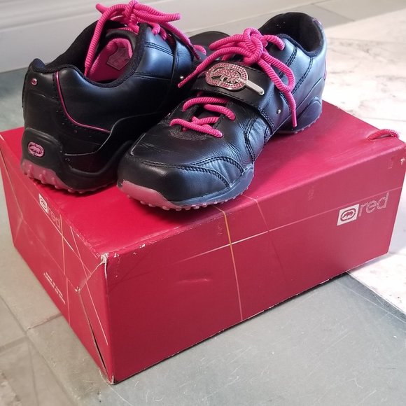 Marc Ecko Red womens' shoes - Picture 1 of 7